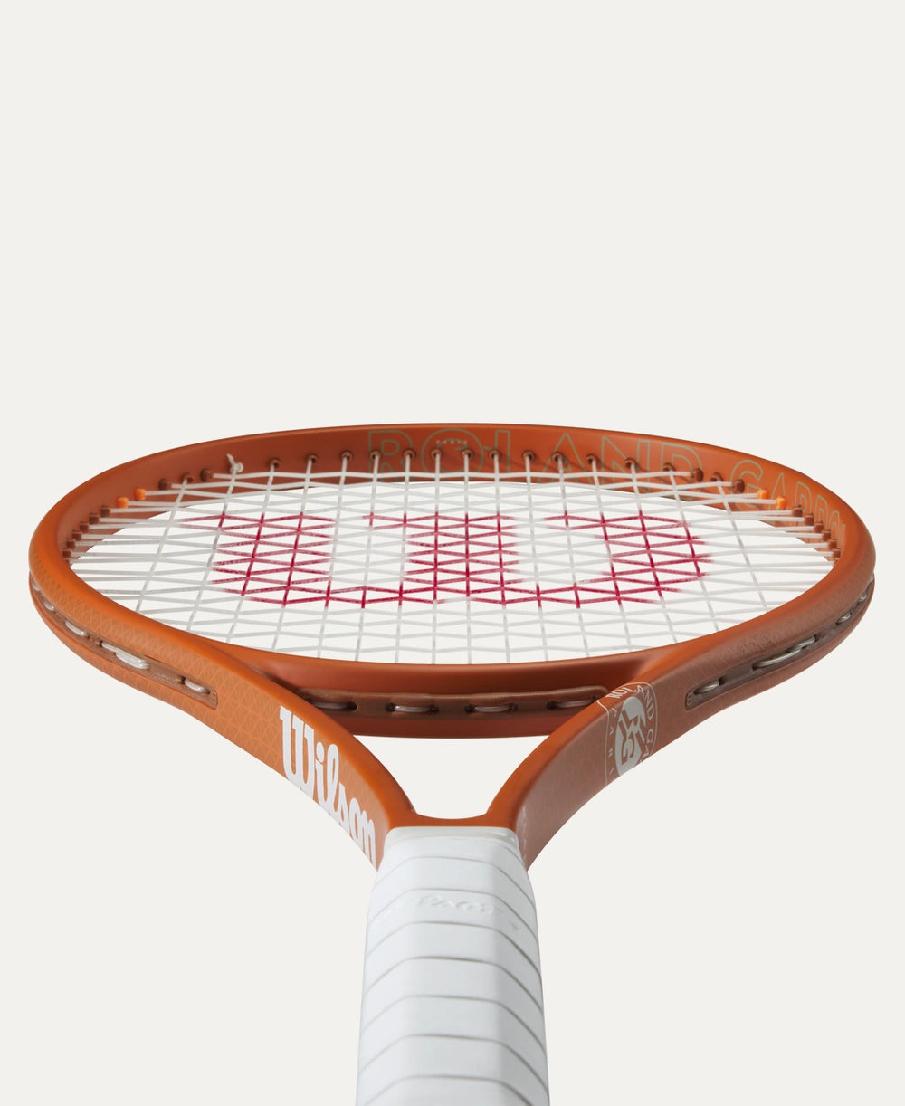 Wilson Blade 98 V9 16x19 Roland-Garros 2025 Tennis Racket Frame Wilson Blade 98 V9 16x19 Roland-Garros 2025 Tennis Racket Frame